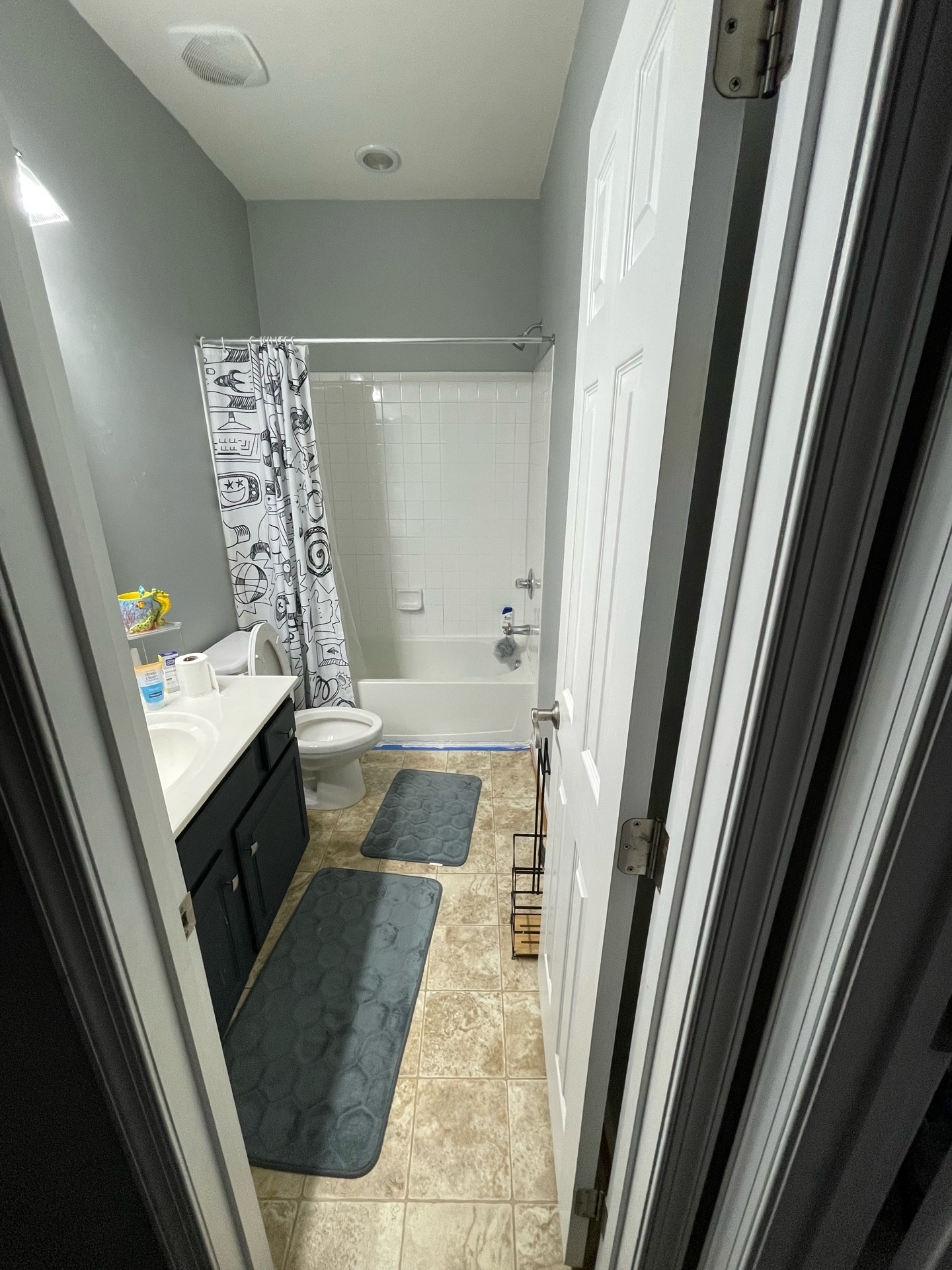 Seeking Skilled Handyman/Plumber for Small Bathroom Remodeling GigMarket